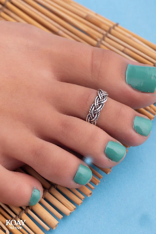 New moon engagement rings-Braided Toe Ring