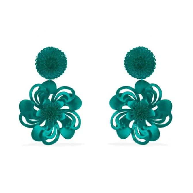 Tide shape earrings-Green Pompom Flower Earrings