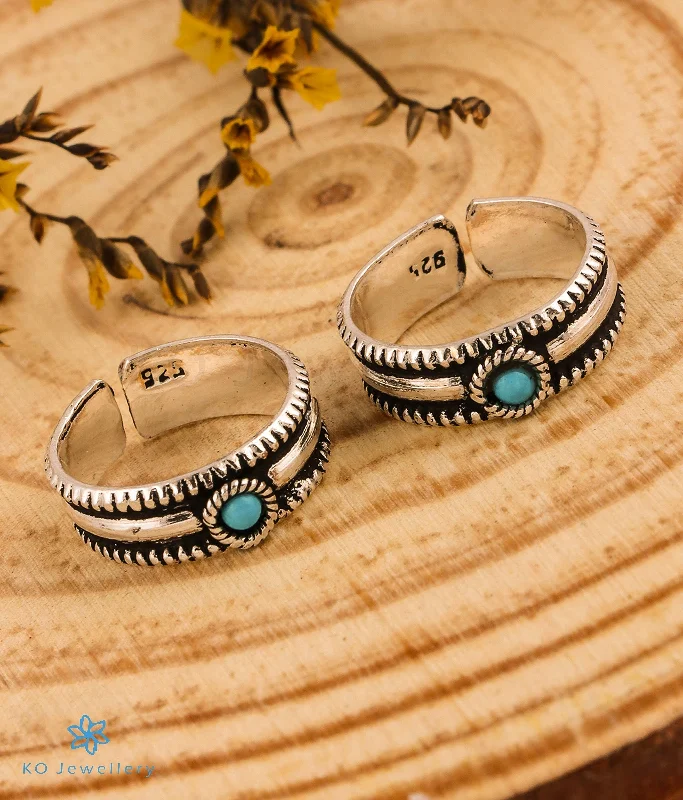 Rustic lock engagement rings-The Nimisha Silver Toe-Rings (Turquoise)