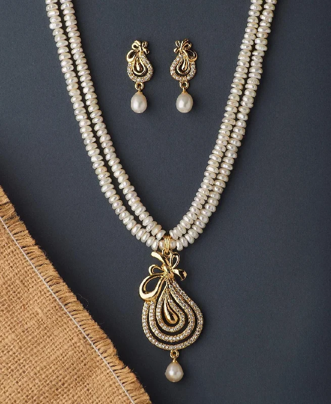 Ten-strand necklaces-Beautiful Floral Real Pearl Necklace Set