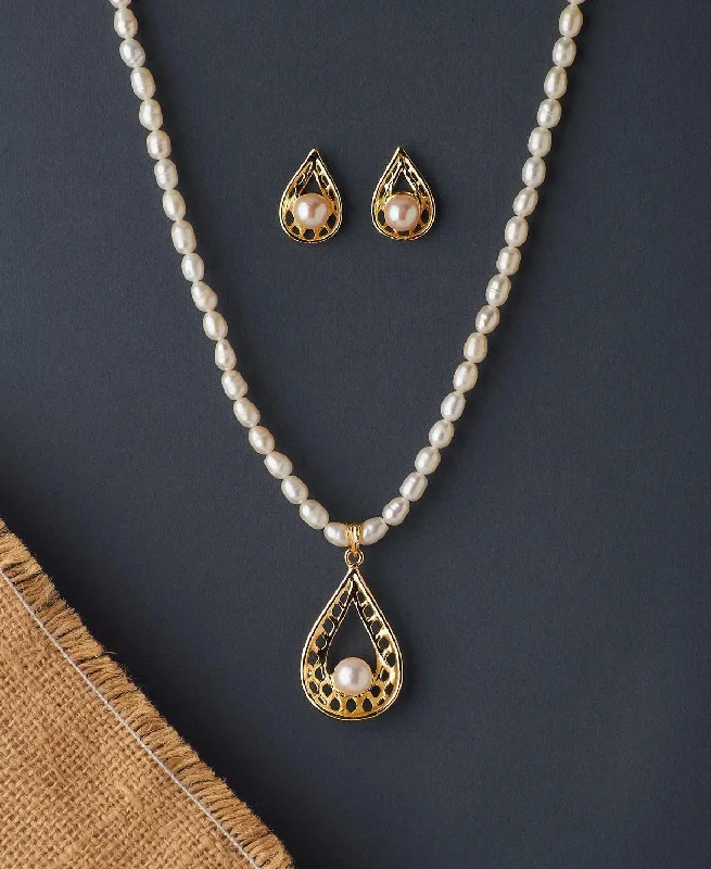 Ripple pattern necklaces-Beautiful Pearl Necklace Set