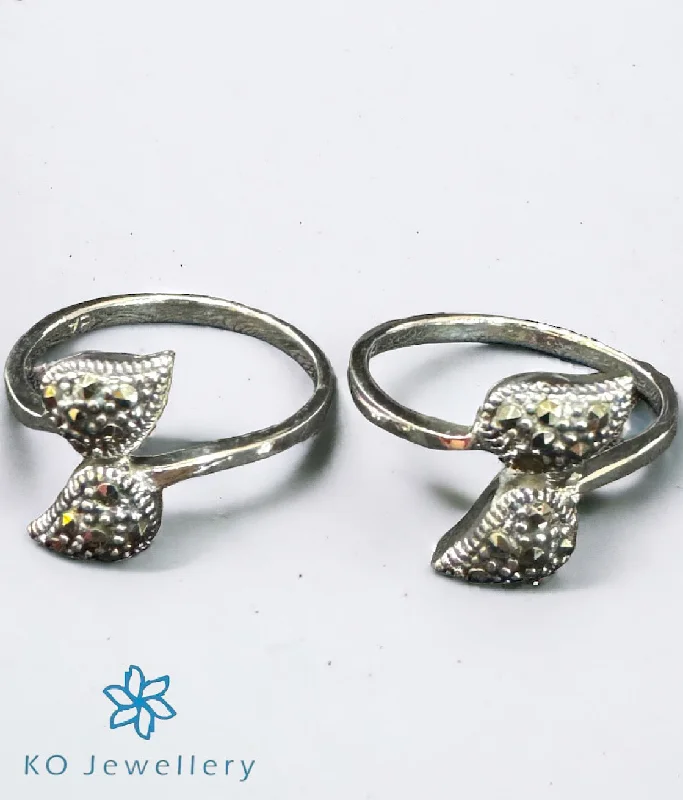 Tiny wing engagement rings-The Twin Leaf Silver Marcasite Toe-Rings (Front Open)