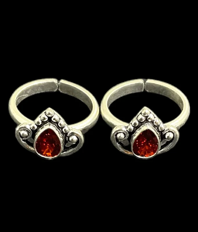 New moon engagement rings-The Naisha Silver Gemstone Toe-Rings (Red)