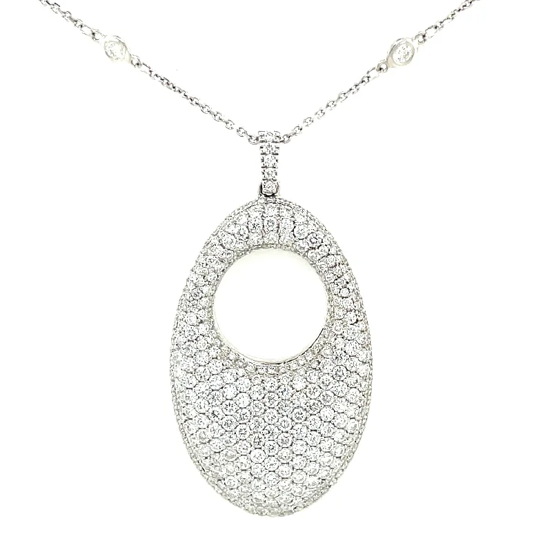 Subtle charm necklaces-Estate 18k White Gold Pave Diamond Oval Pendant Necklace