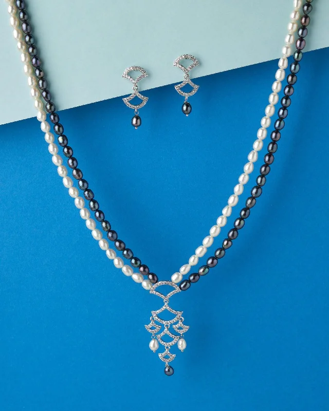 Tide wave necklaces-An Elegant Flow Pearl Necklace Set