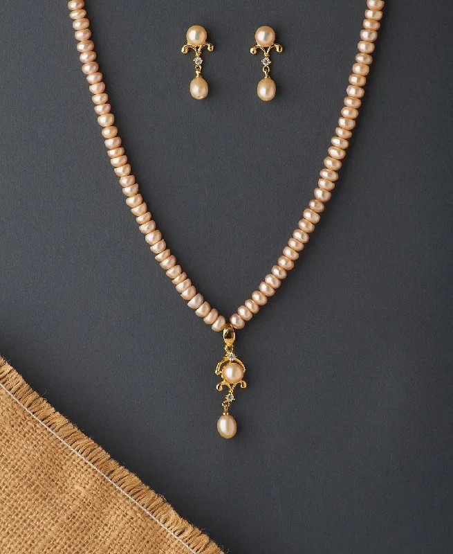 Light filigree necklaces-Beautiful Real Pearl Necklace Set