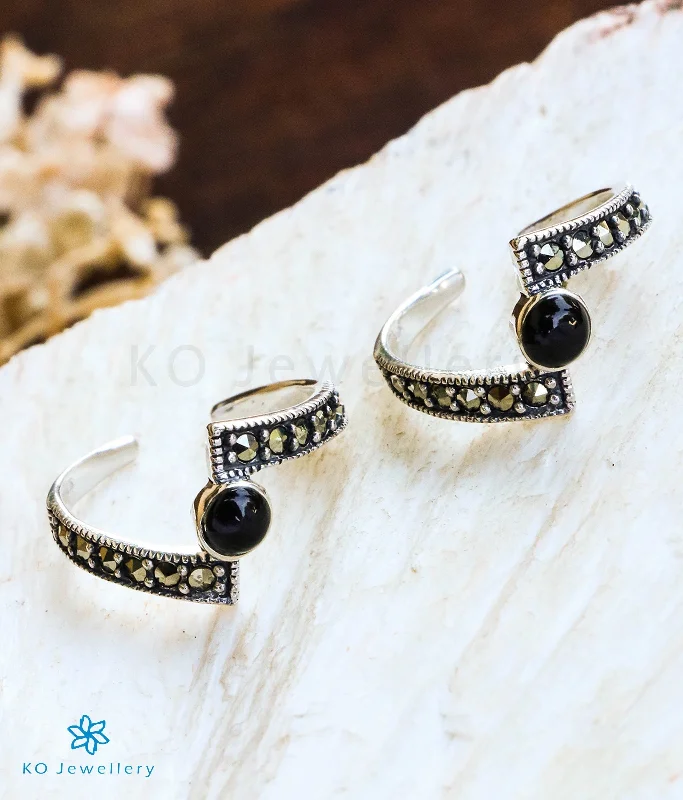 Classic gold engagement rings-The Swish Silver Marcasite Toe-Rings (Black)