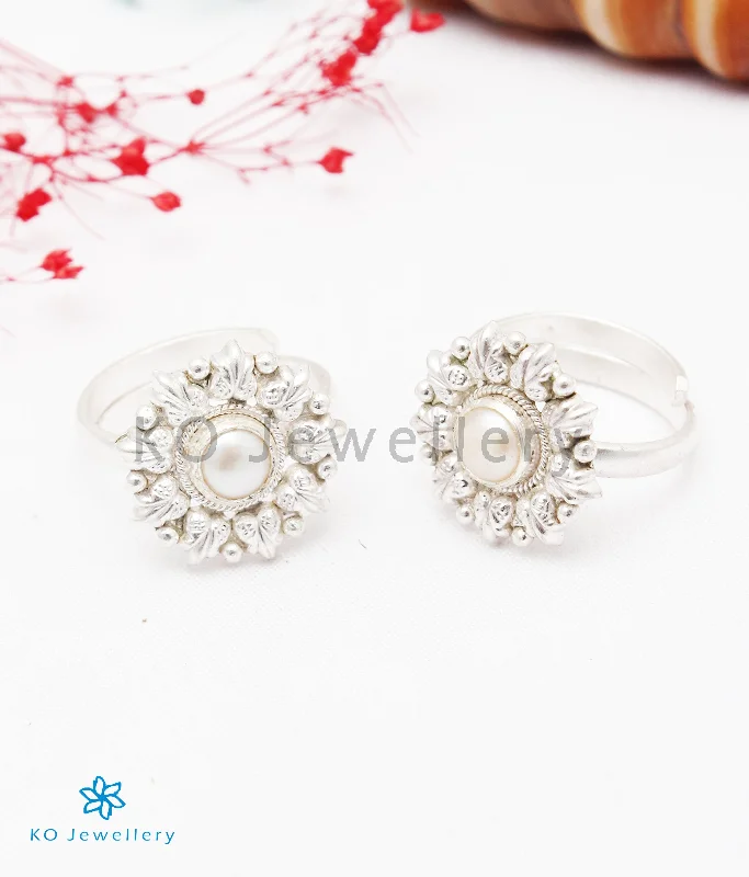 Wide band engagement rings-The Emaya Silver Toe-Rings (Bright Silver)