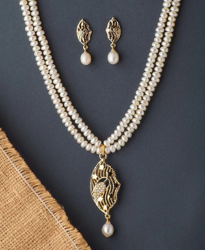 Polished bead necklaces-Beautiful Stone Studded Pearl Necklace Set